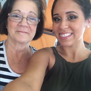 Meet your Posher, Toni